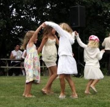 Sweet Berry Farm Concert Dancers